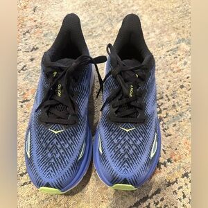 HOKA - Clifton 9 - worn once - size 7.5